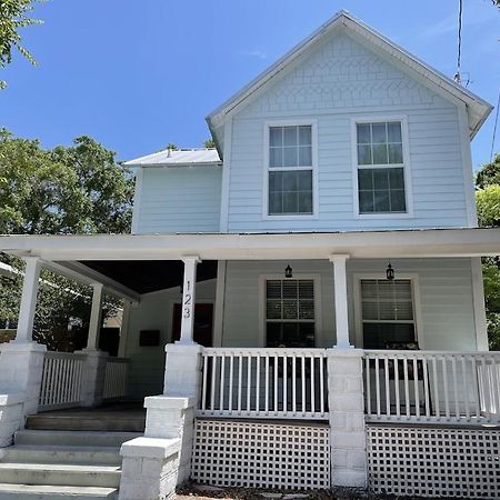 Updated Red Door Revival In Downtown Saint Augustine المظهر الخارجي الصورة